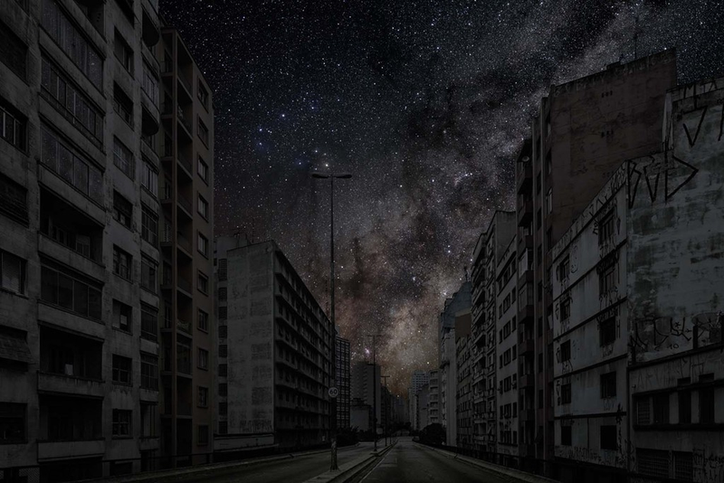 Illustration for article titled Stunning pictures imagine the starry night skies over cities after a global blackout